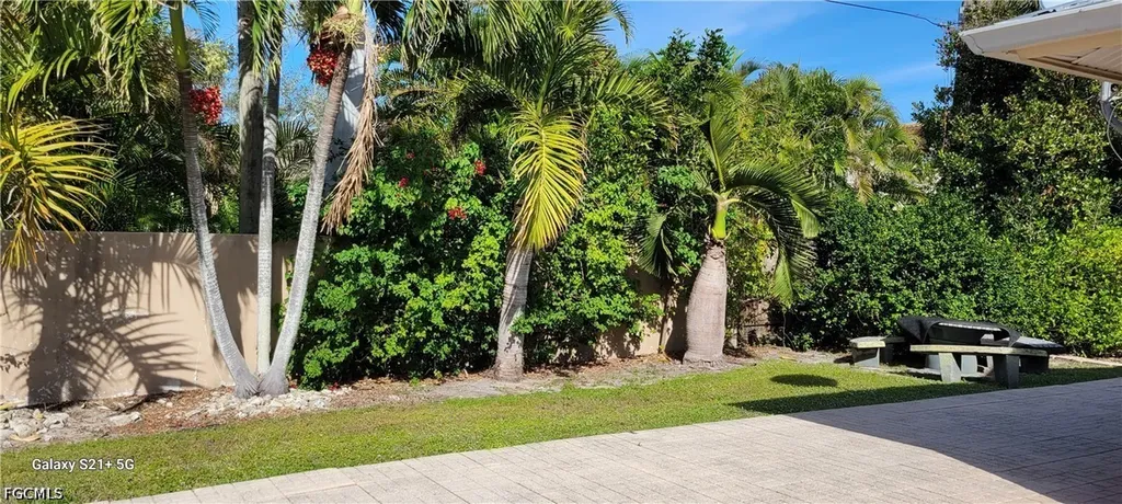 5200 West Boulevard Naples FL 34103