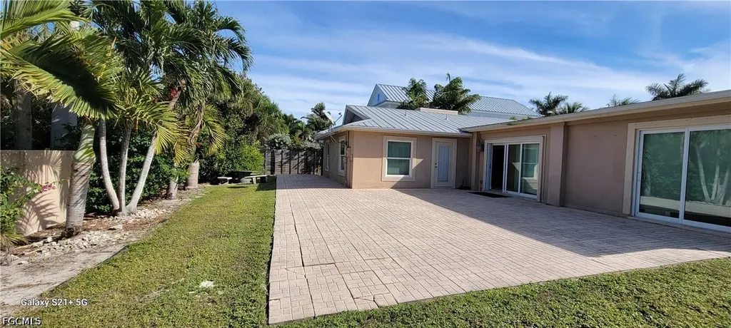 5200 West Boulevard Naples FL 34103