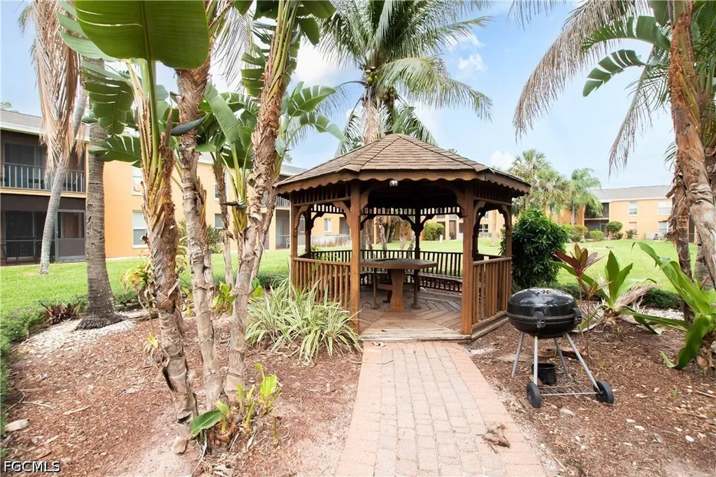 12620 Kenwood Lane Fort Myers FL 33907
