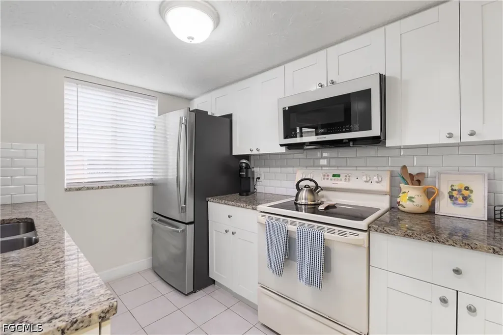 12620 Kenwood Lane Fort Myers FL 33907