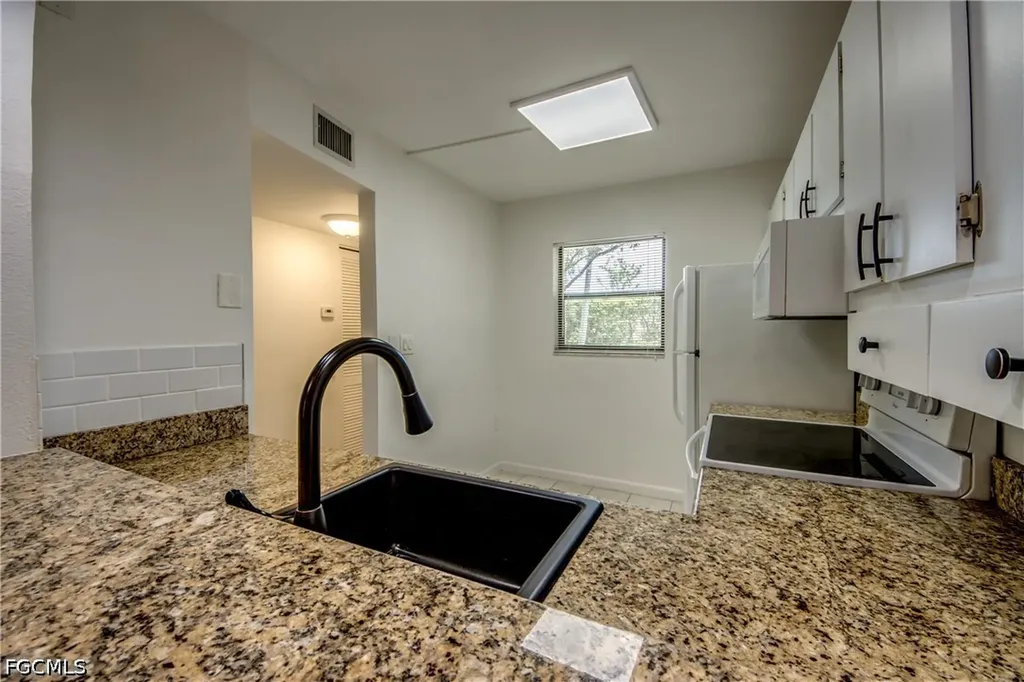 9261 Central Park Drive Fort Myers FL 33919