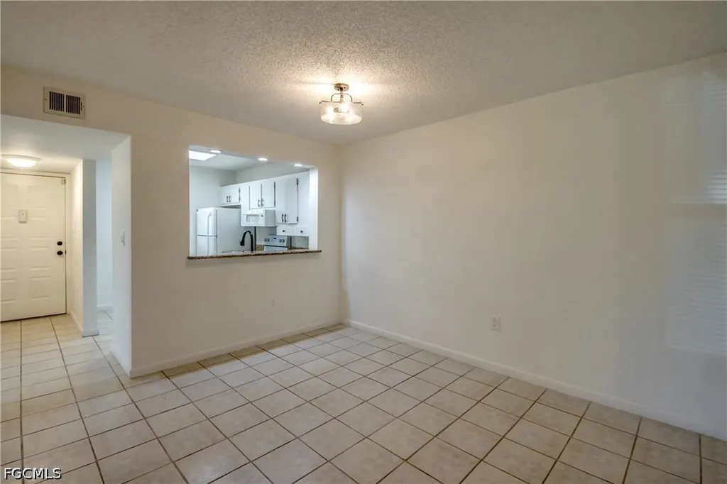 9261 Central Park Drive Fort Myers FL 33919