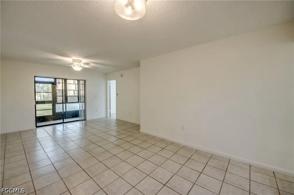 9261 Central Park Drive Fort Myers FL 33919