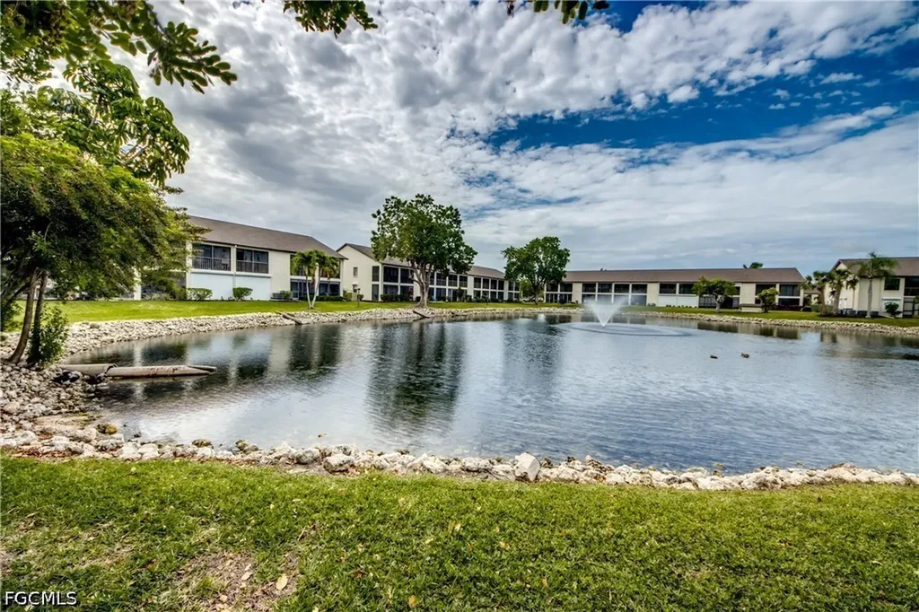 9261 Central Park Drive Fort Myers FL 33919
