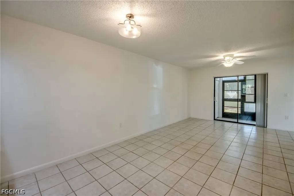 9261 Central Park Drive Fort Myers FL 33919