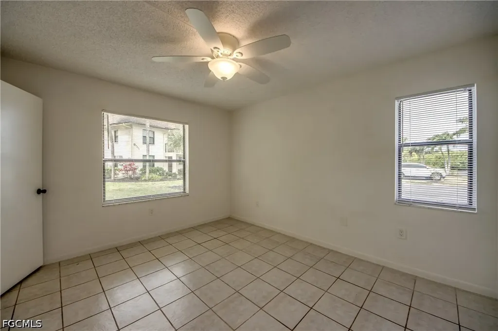 9261 Central Park Drive Fort Myers FL 33919