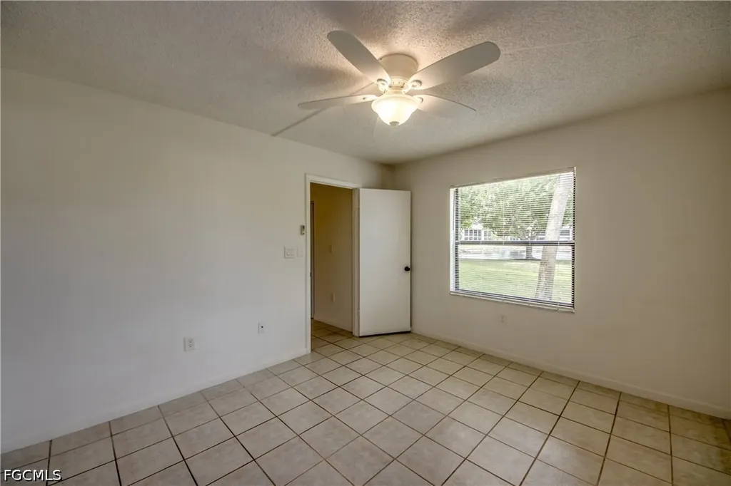 9261 Central Park Drive Fort Myers FL 33919