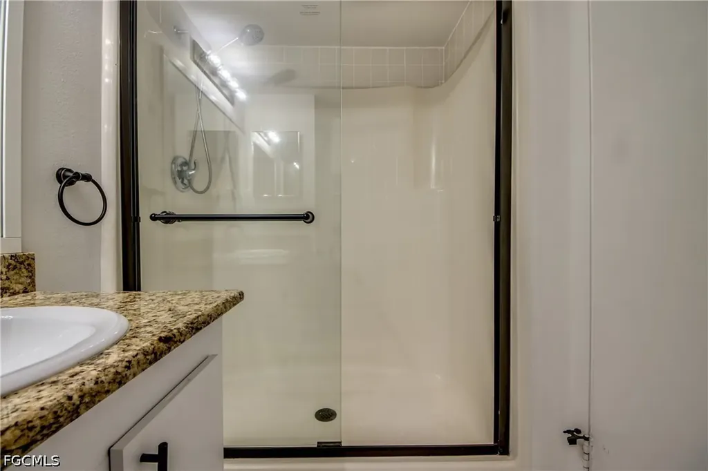 9261 Central Park Drive Fort Myers FL 33919