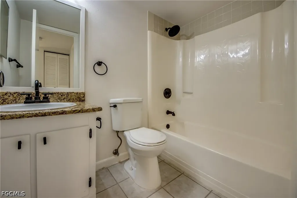 9261 Central Park Drive Fort Myers FL 33919