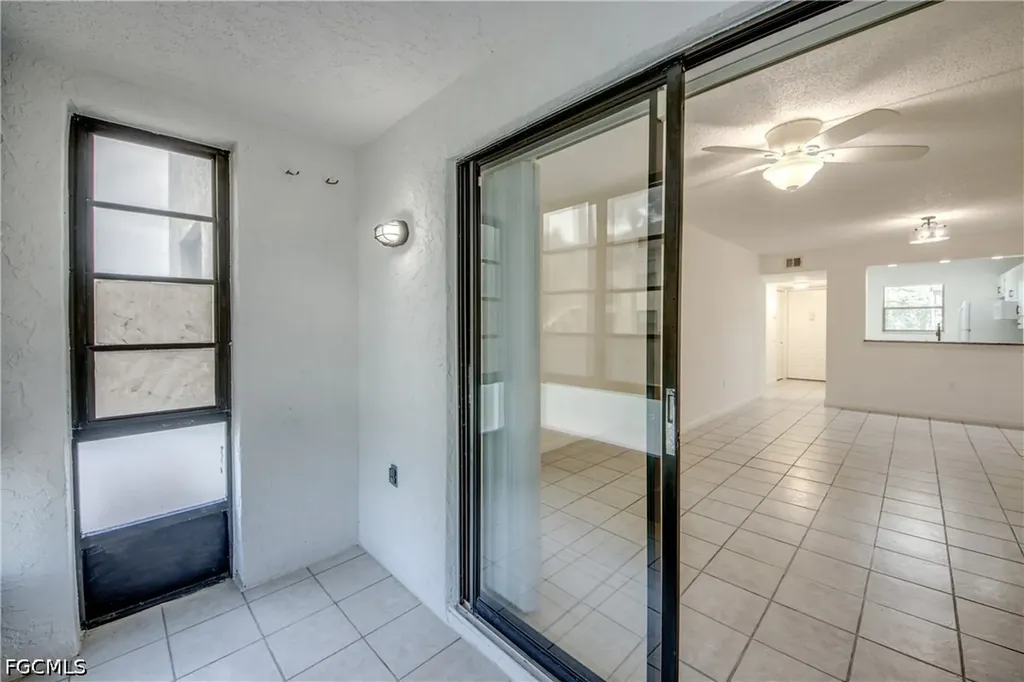 9261 Central Park Drive Fort Myers FL 33919
