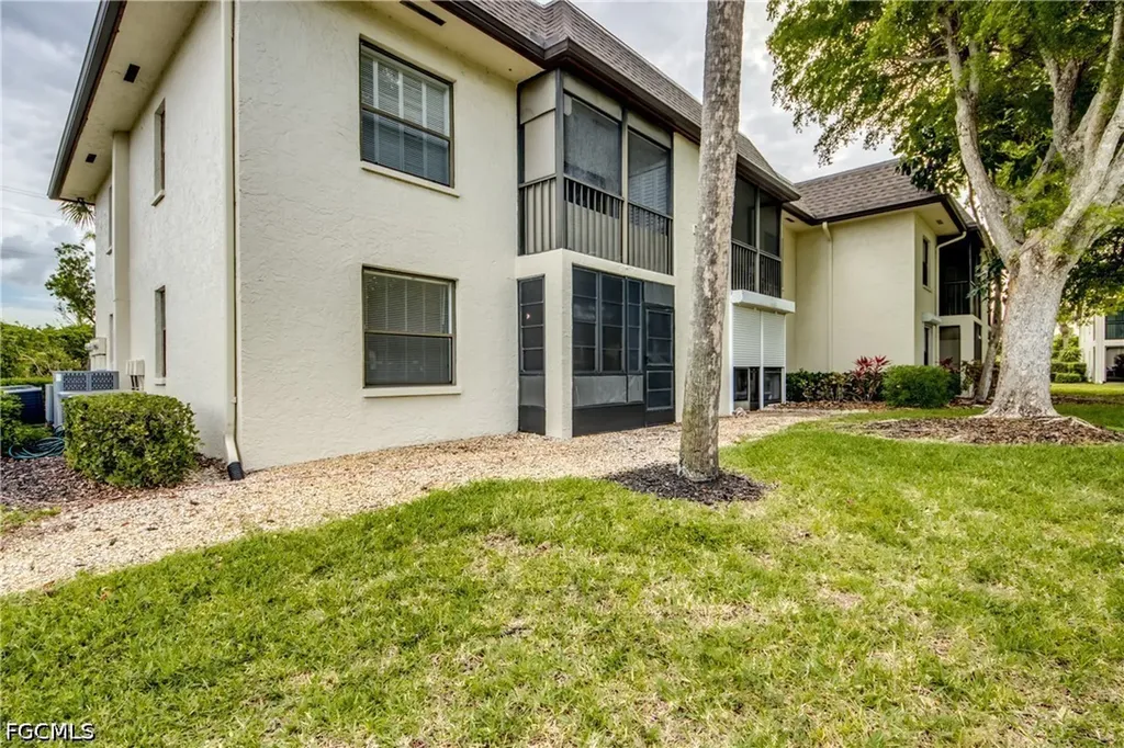 9261 Central Park Drive Fort Myers FL 33919