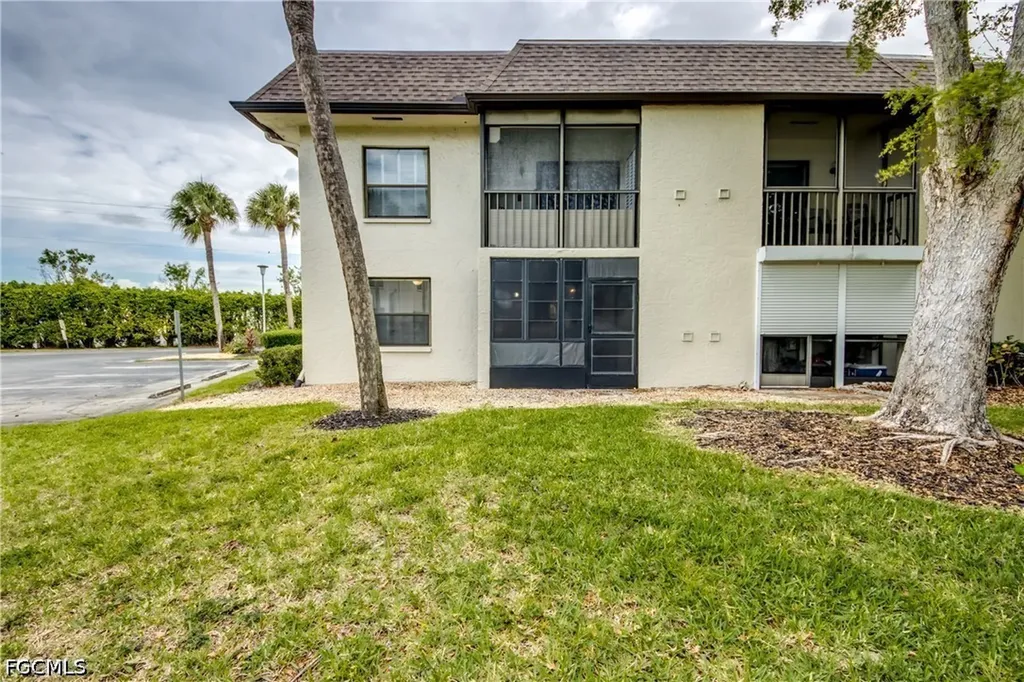 9261 Central Park Drive Fort Myers FL 33919