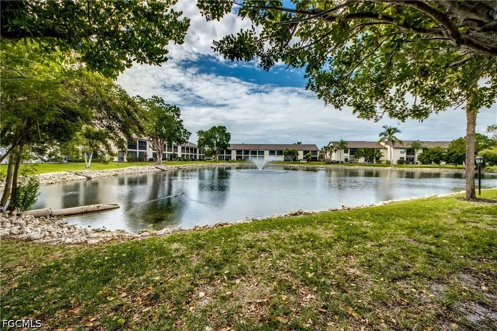 9261 Central Park Drive Fort Myers FL 33919