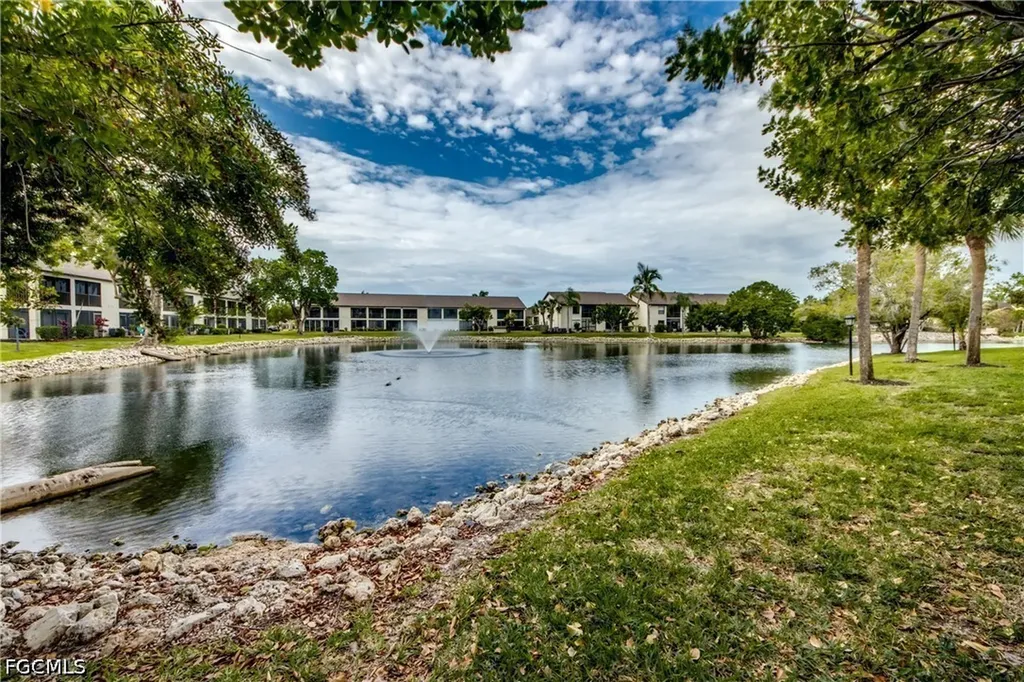 9261 Central Park Drive Fort Myers FL 33919