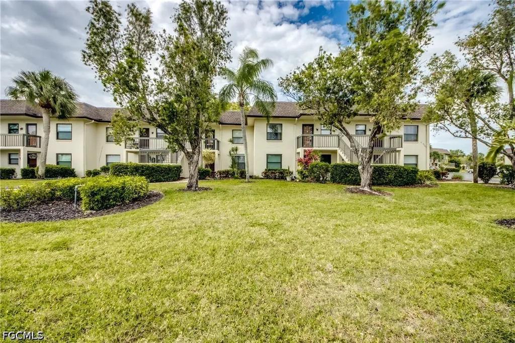 9261 Central Park Drive Fort Myers FL 33919