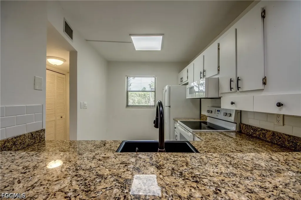 9261 Central Park Drive Fort Myers FL 33919