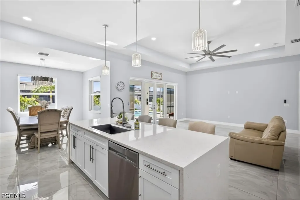 10 NW 35th Avenue Cape Coral FL 33993