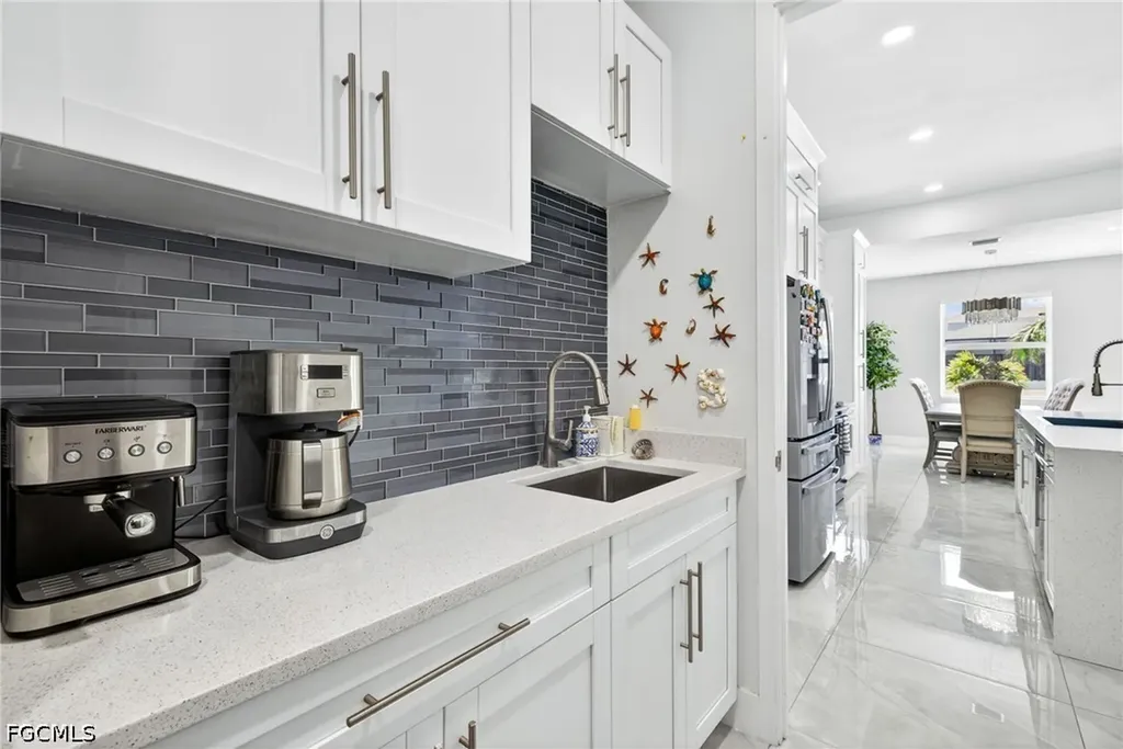 10 NW 35th Avenue Cape Coral FL 33993
