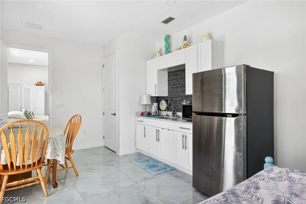 10 NW 35th Avenue Cape Coral FL 33993