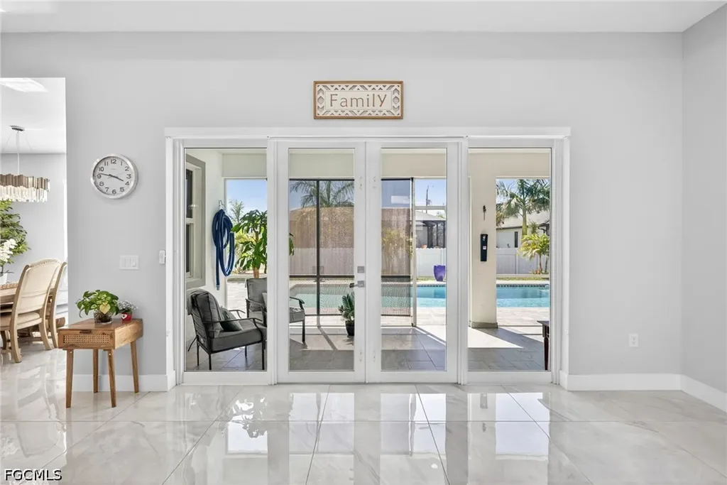 10 NW 35th Avenue Cape Coral FL 33993