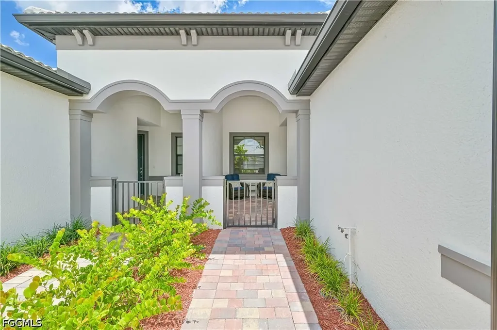 16688 Rolling Rock Boulevard Alva FL 33920