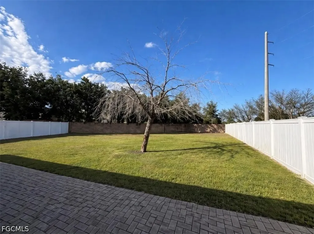 8094 Silver Birch Way Lehigh Acres FL 33971