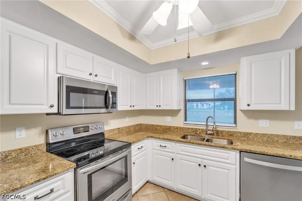 14 SW 33rd Avenue Cape Coral FL 33991