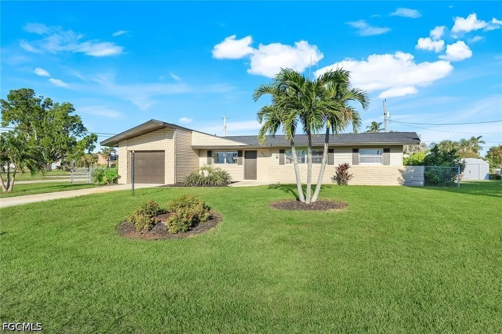 4903 Edith Esplanade Cape Coral FL 33904