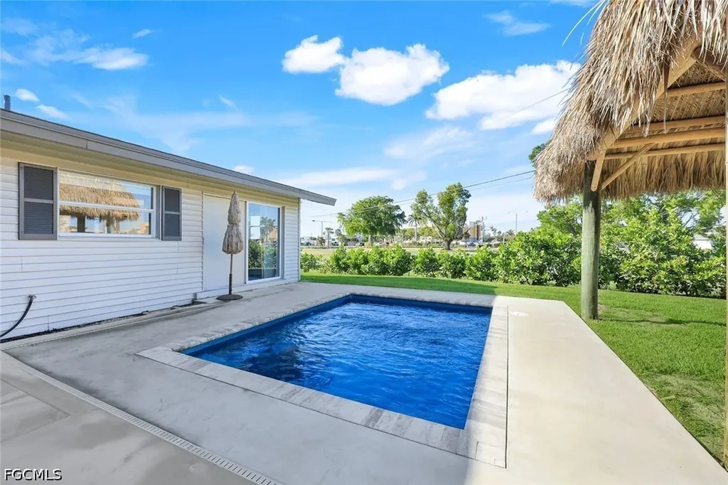 4903 Edith Esplanade Cape Coral FL 33904