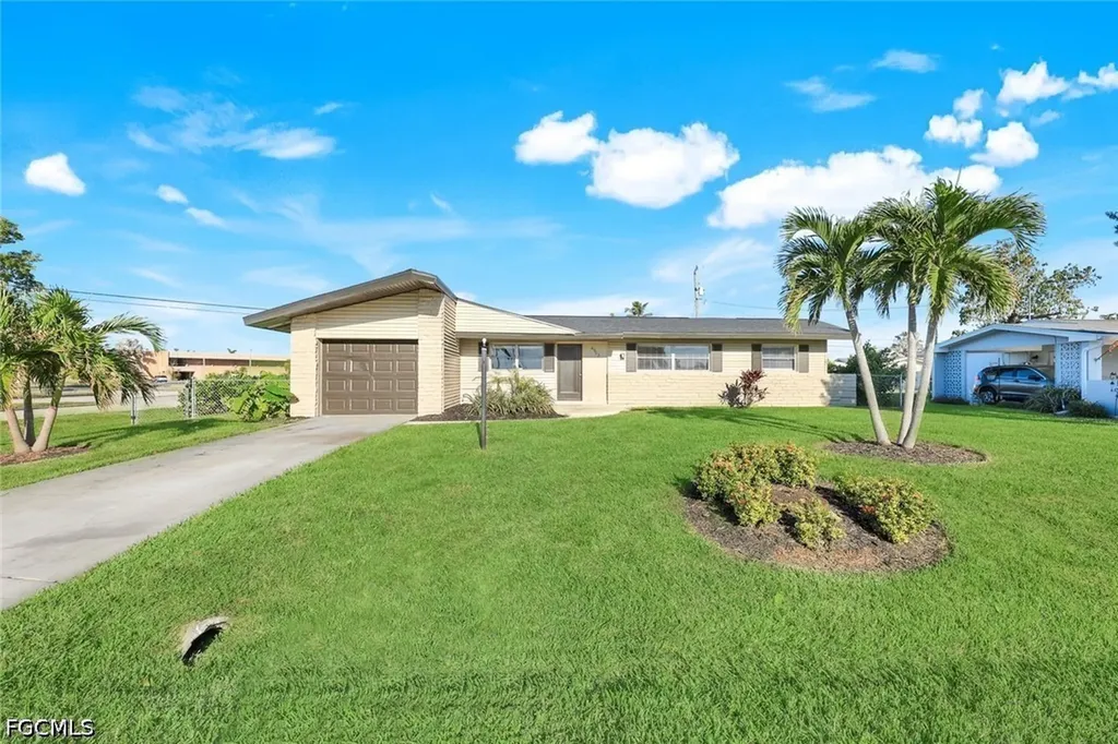 4903 Edith Esplanade Cape Coral FL 33904