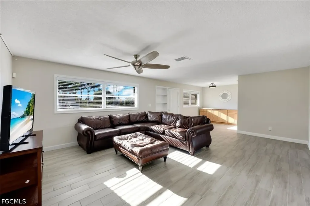 4903 Edith Esplanade Cape Coral FL 33904