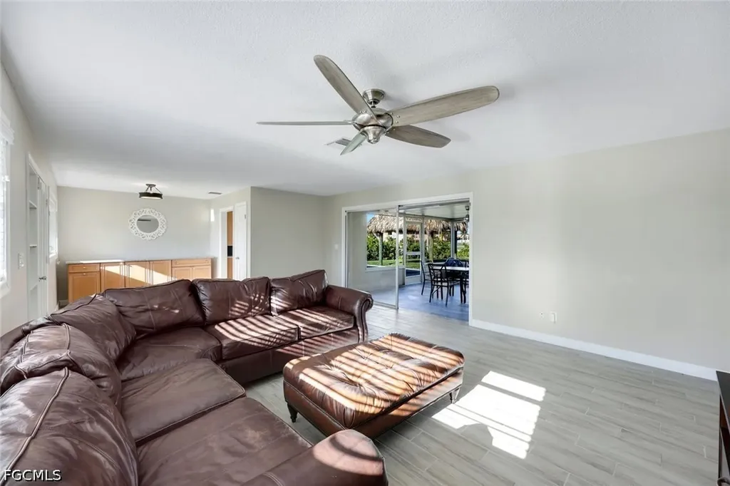 4903 Edith Esplanade Cape Coral FL 33904