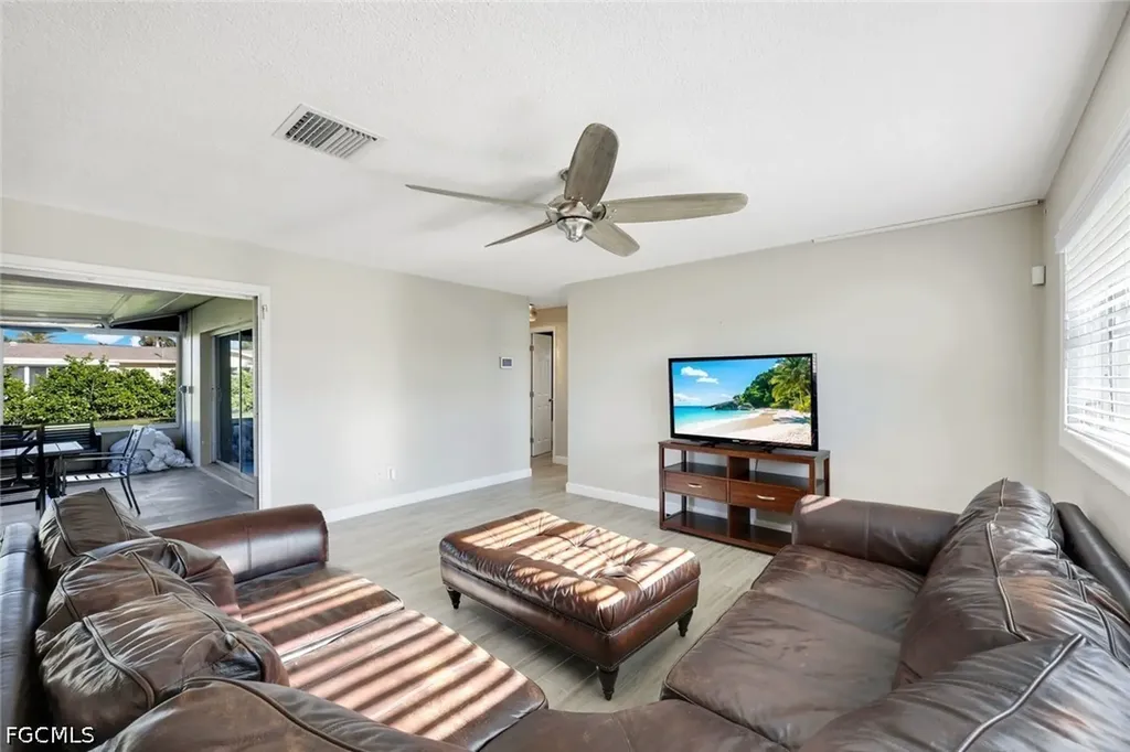 4903 Edith Esplanade Cape Coral FL 33904