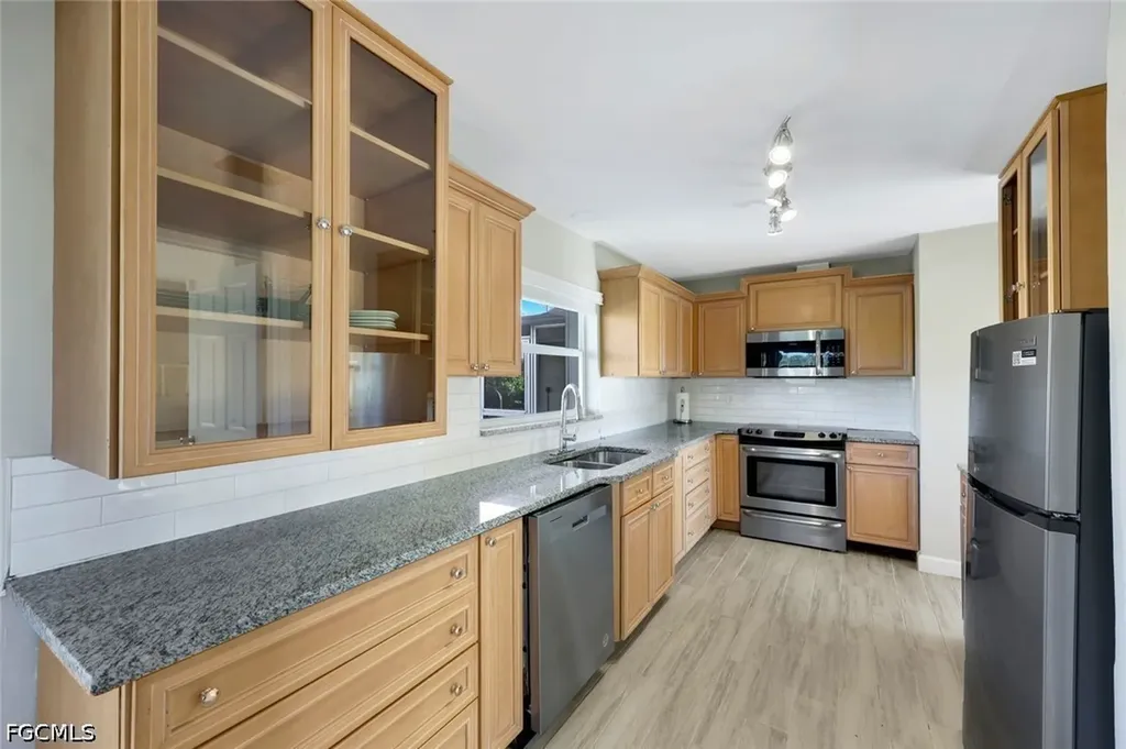 4903 Edith Esplanade Cape Coral FL 33904