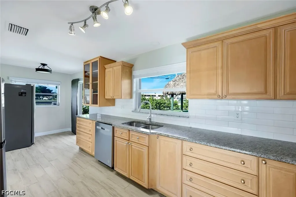 4903 Edith Esplanade Cape Coral FL 33904