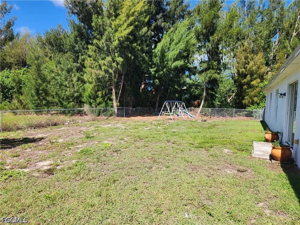2508 NW 12th Street Cape Coral FL 33993