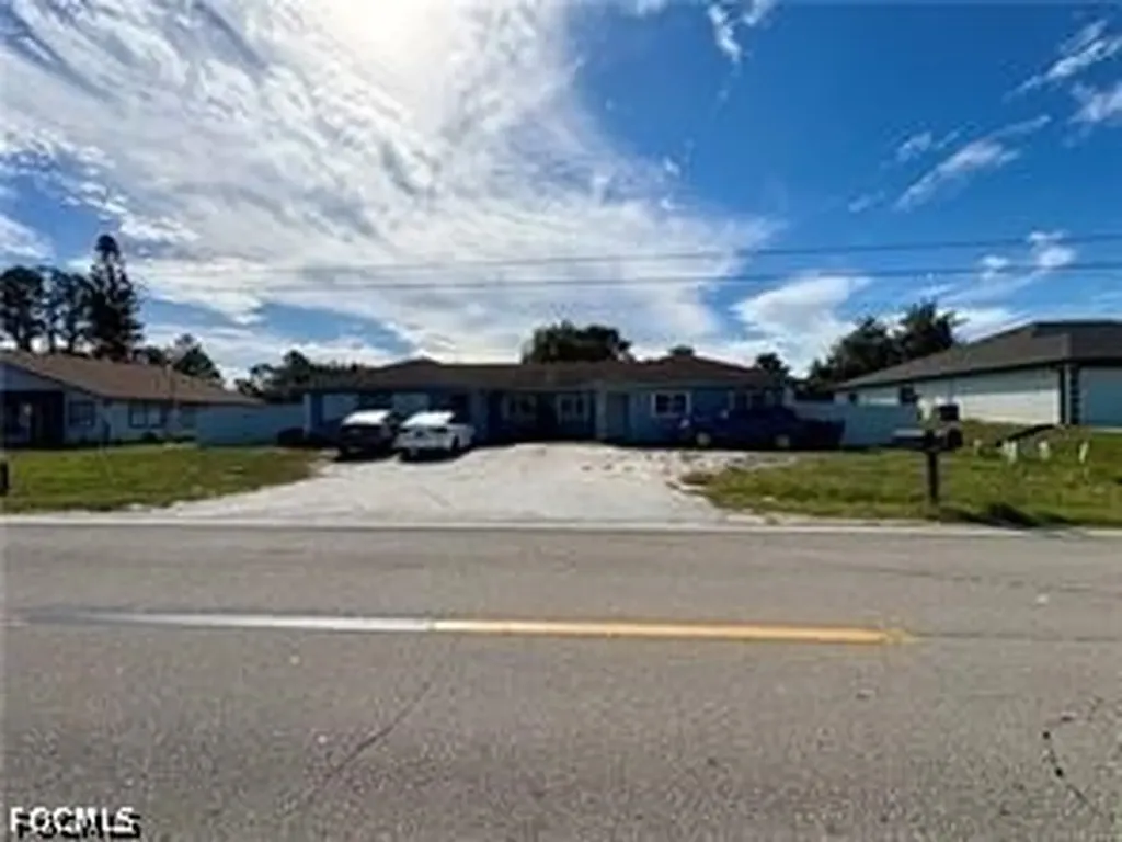1522 E 12th Street Lehigh Acres FL 33972