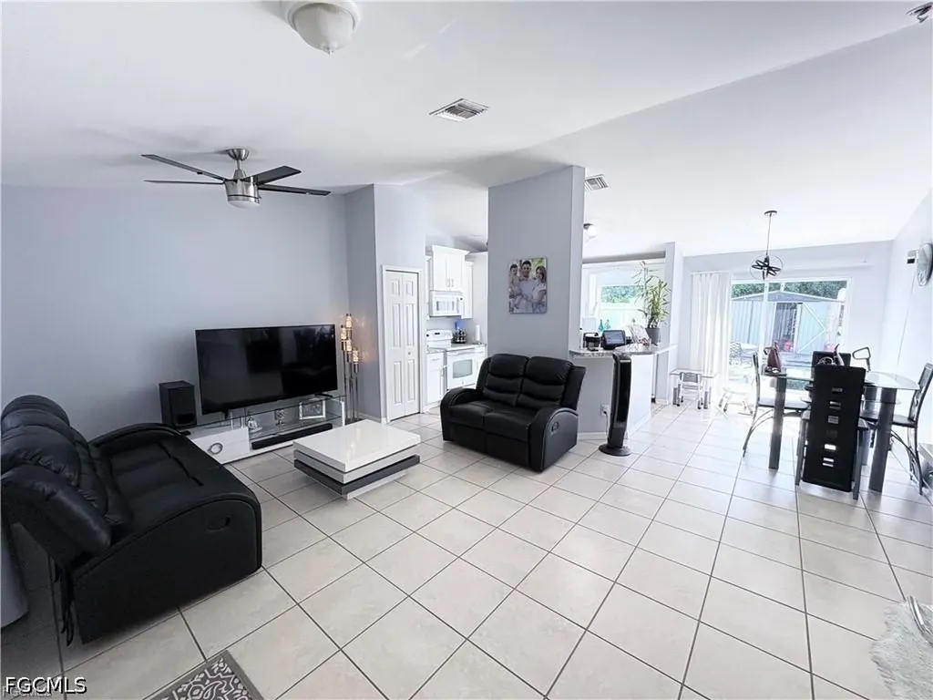1522 E 12th Street Lehigh Acres FL 33972