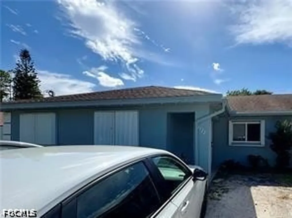1522 E 12th Street Lehigh Acres FL 33972