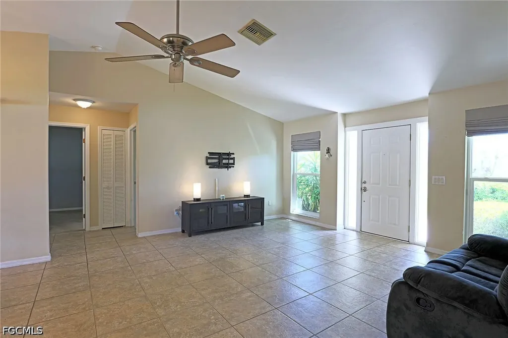 4608 SW 13th Avenue Cape Coral FL 33914
