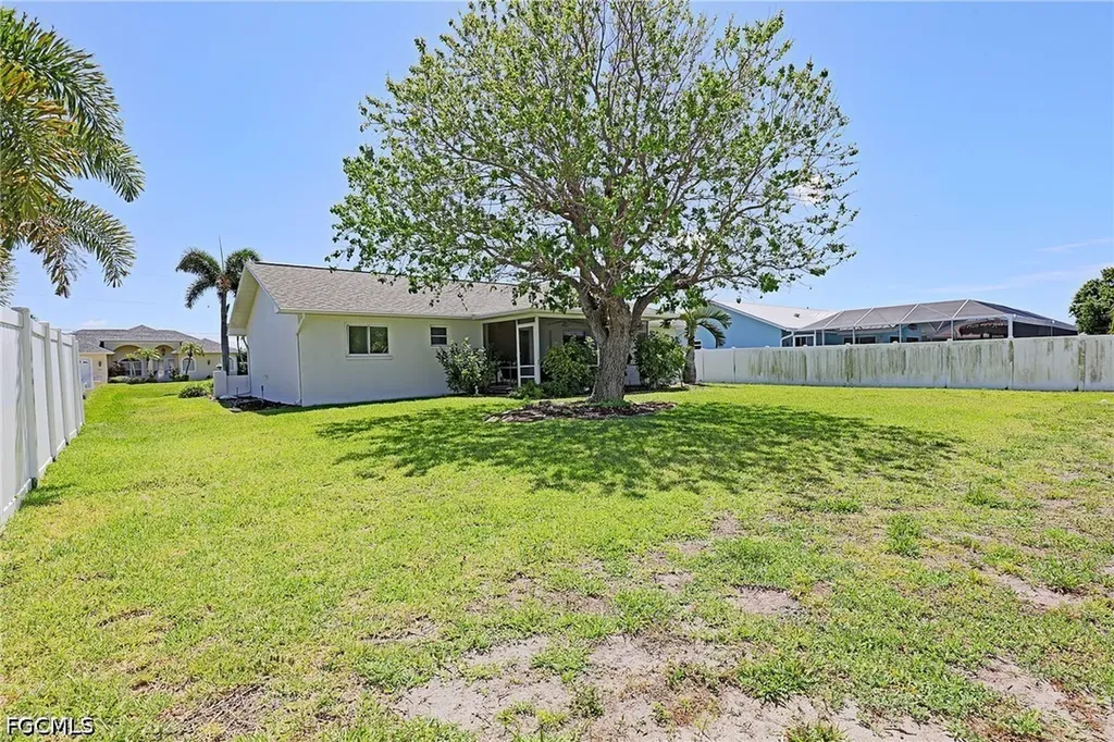 4608 SW 13th Avenue Cape Coral FL 33914