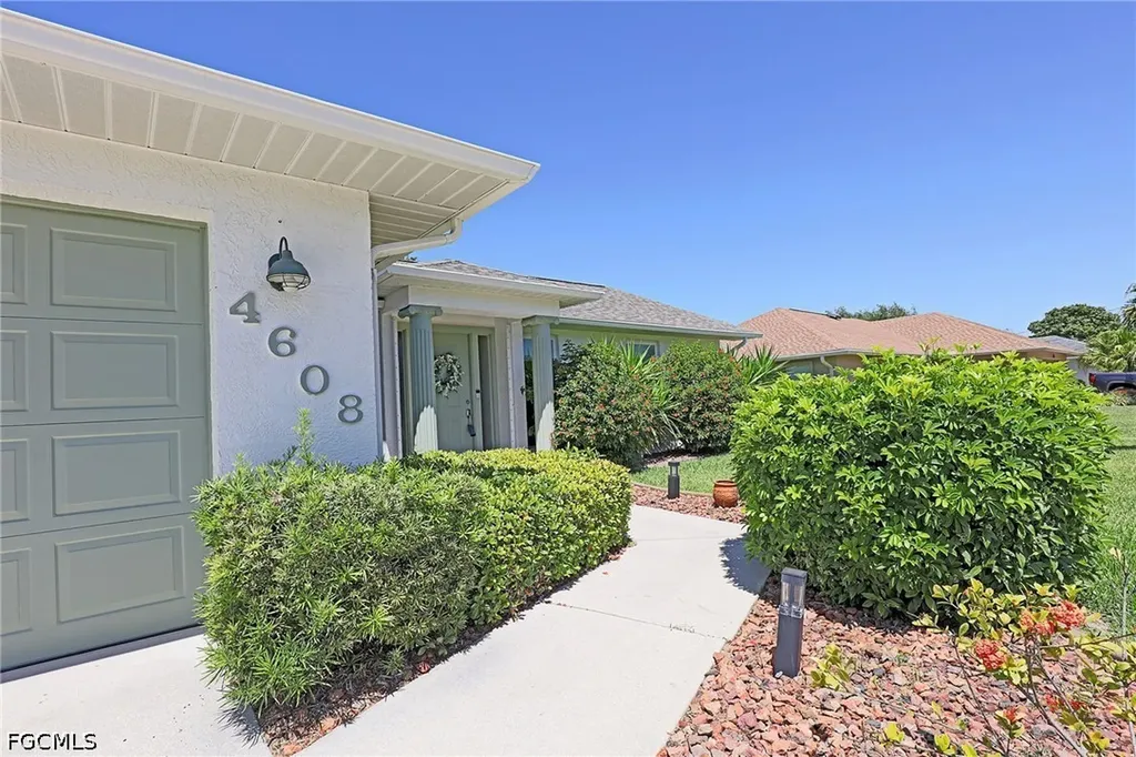 4608 SW 13th Avenue Cape Coral FL 33914