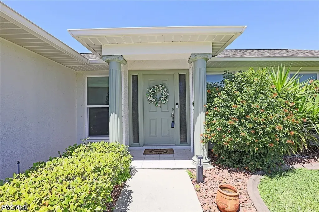 4608 SW 13th Avenue Cape Coral FL 33914