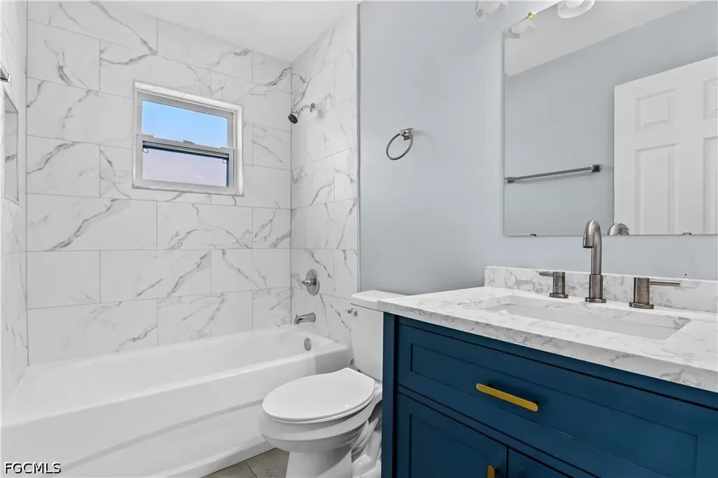 215-217 SE 24th Avenue Cape Coral FL 33990