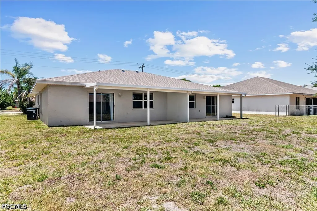215-217 SE 24th Avenue Cape Coral FL 33990
