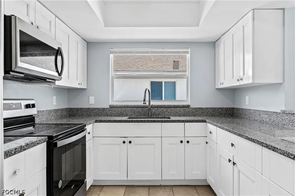215-217 SE 24th Avenue Cape Coral FL 33990