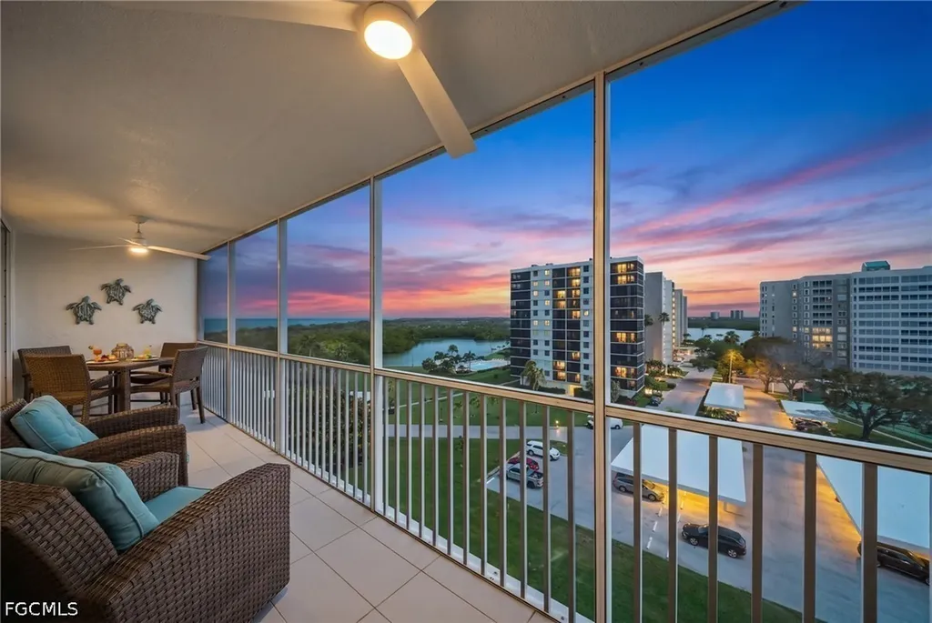 5 Bluebill Avenue Naples FL 34108