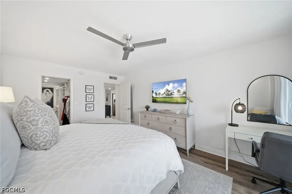5 Bluebill Avenue Naples FL 34108