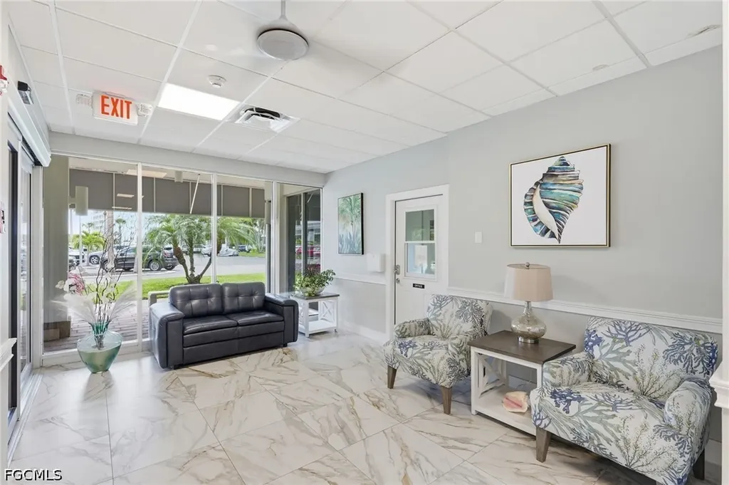 5 Bluebill Avenue Naples FL 34108