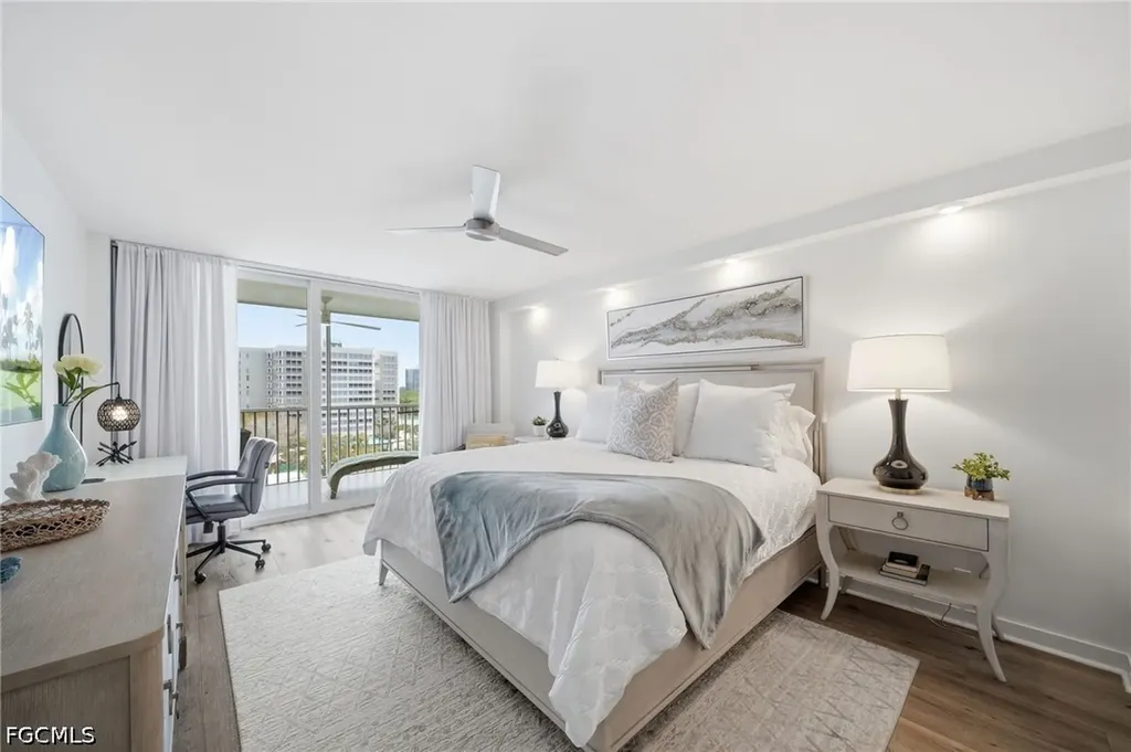 5 Bluebill Avenue Naples FL 34108